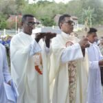 Relikwi Santo Petrus Rasul dari Vatikan Tiba di Lewouran, Umat Rayakan Peristiwa Bersejarah dalam Ek...